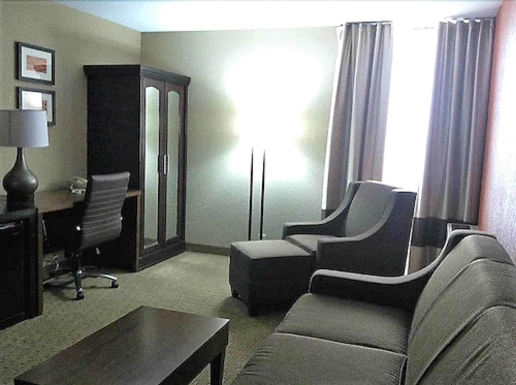 Comfort Inn & Suites Evansville Airport Esterno foto