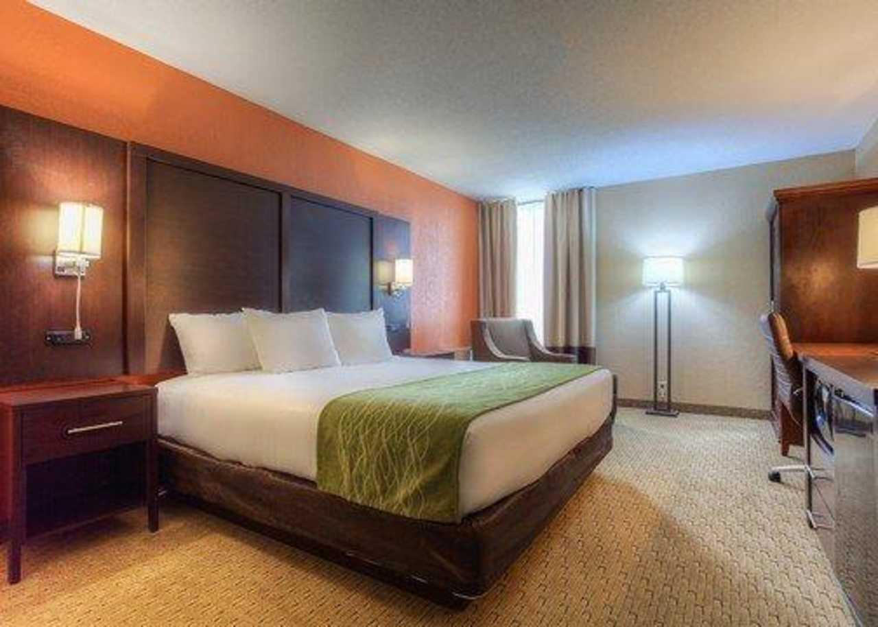 Comfort Inn & Suites Evansville Airport Esterno foto