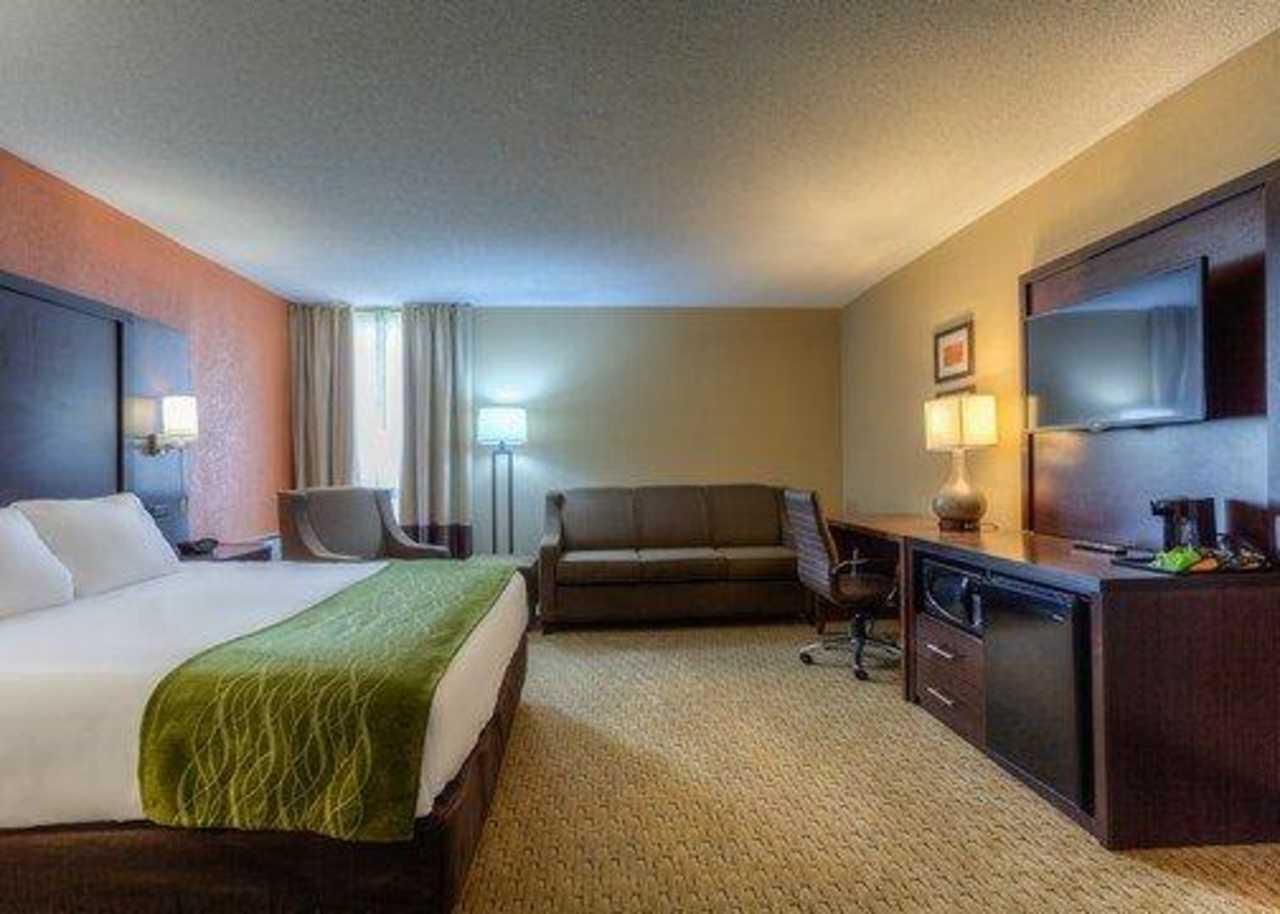 Comfort Inn & Suites Evansville Airport Esterno foto