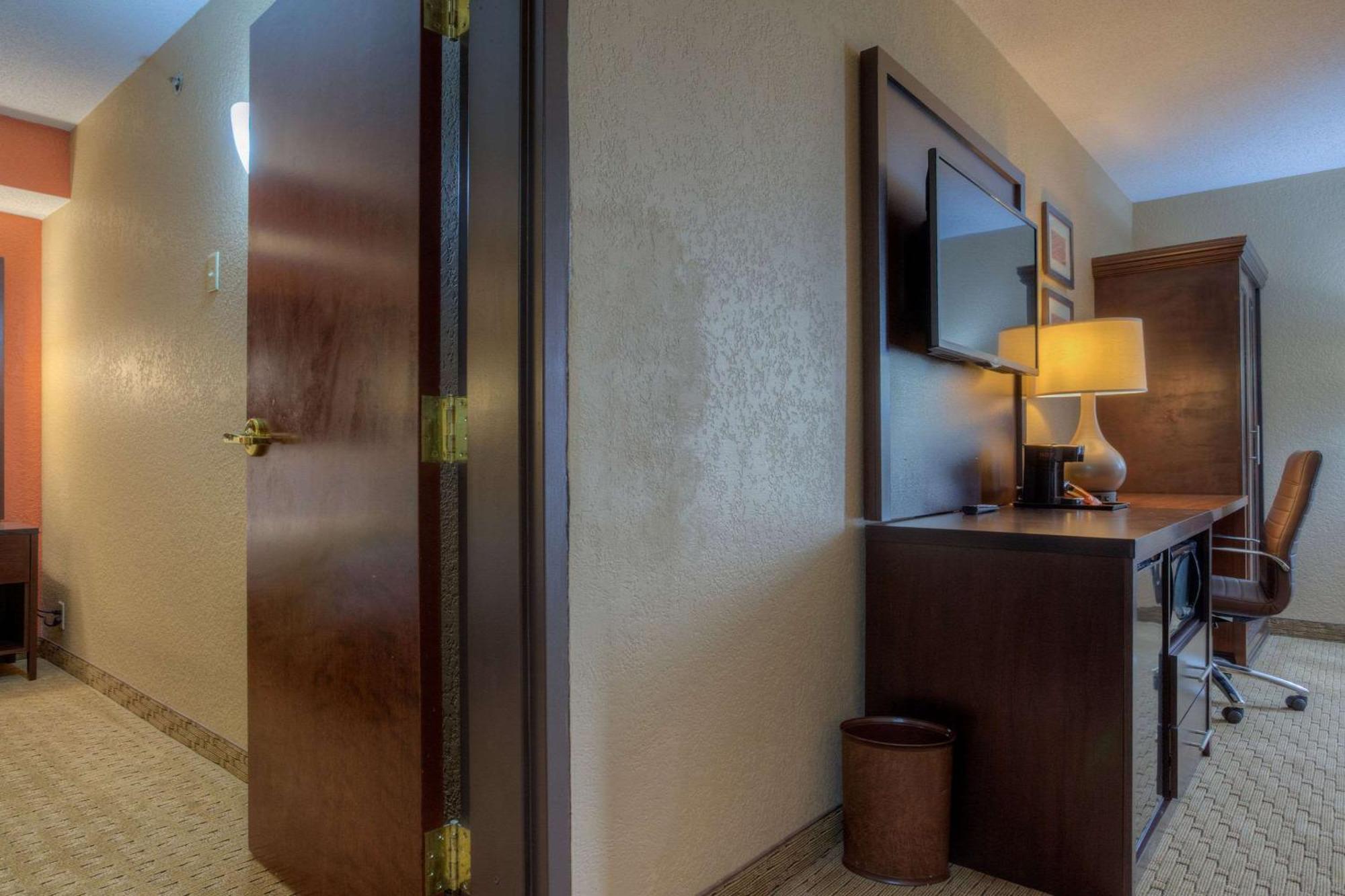 Comfort Inn & Suites Evansville Airport Esterno foto