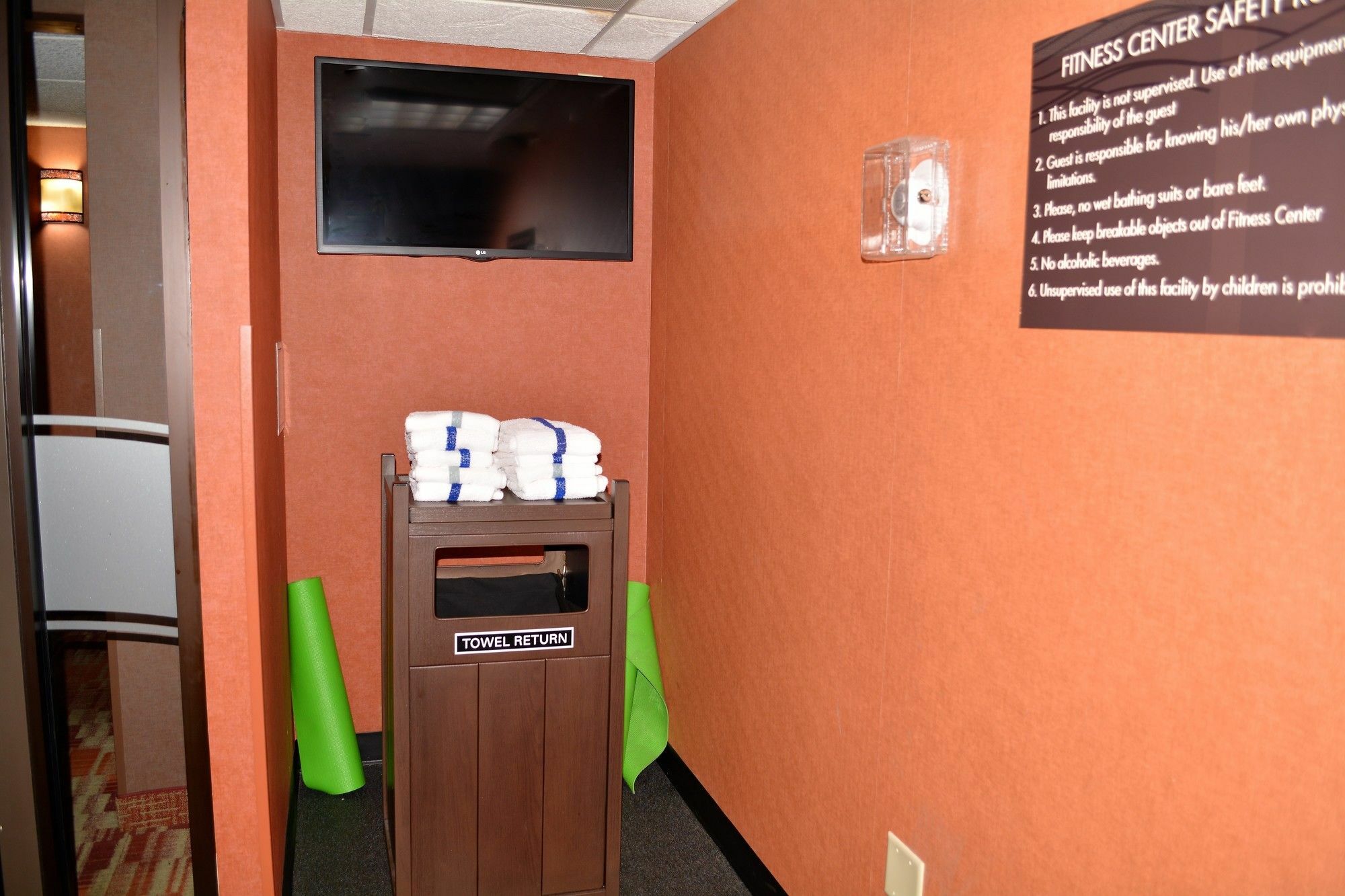 Comfort Inn & Suites Evansville Airport Esterno foto