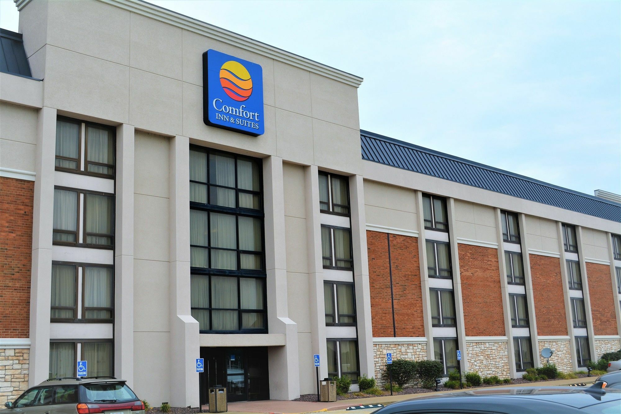 Comfort Inn & Suites Evansville Airport Esterno foto